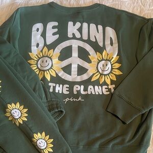VS PINK Green 'Be Kind to the Planet’ Sweatshirt and Sweatpants Set